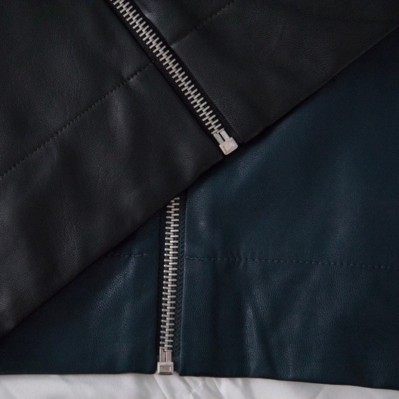 SoldOut11thStreet - Picture 6 of 6